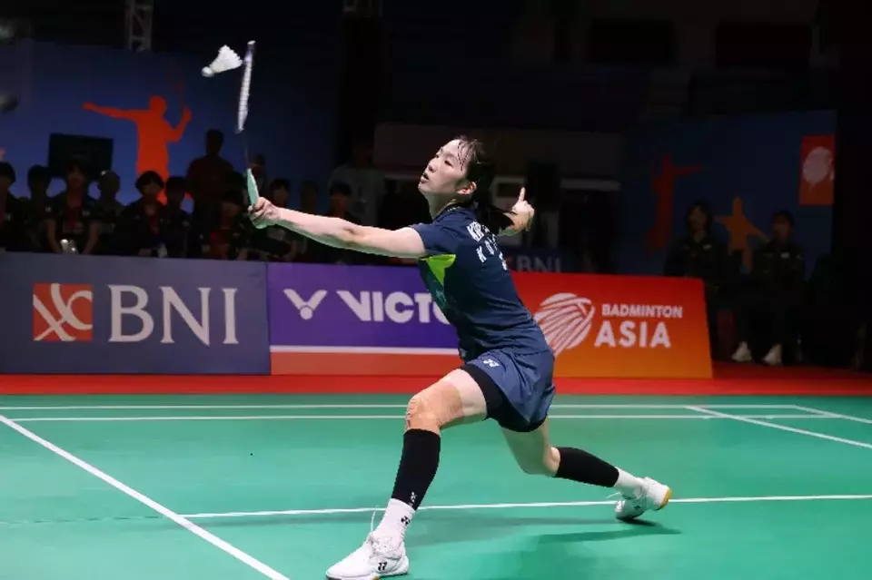 Pemain Korea Selatan Kim Min Sun saat tampil di final Badminton Asian Junior Championship di GOR Amongrogo, Yogyakarta, Selasa 2 Juli 2024.